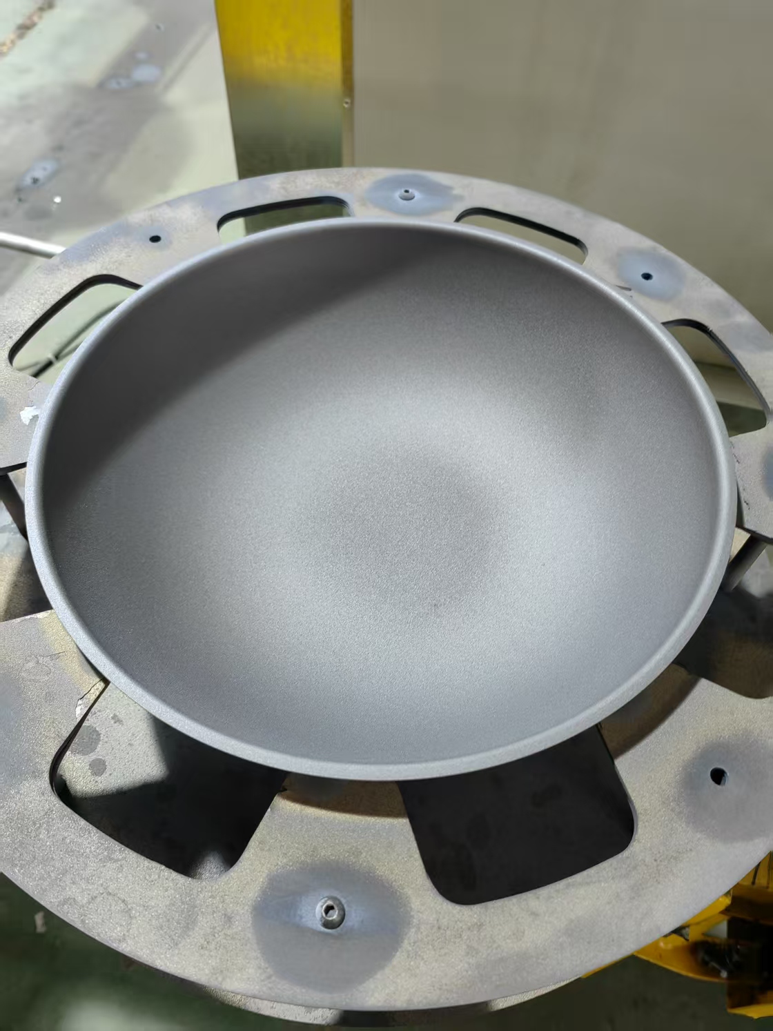 喷涂炒菜锅2